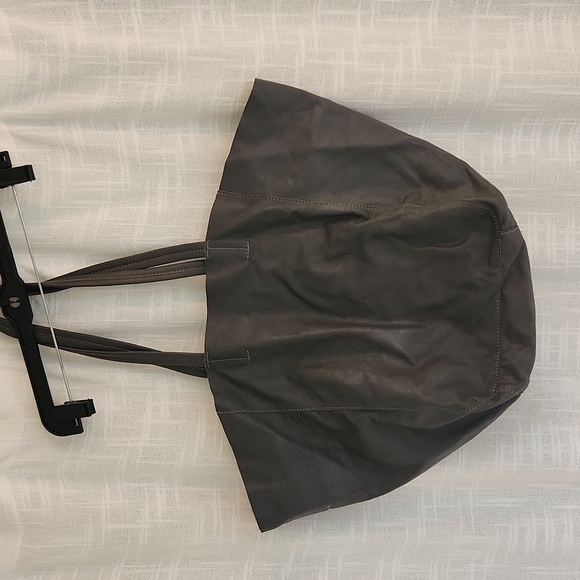 Cleobella Creed tote charcoal - Picture 5 of 10